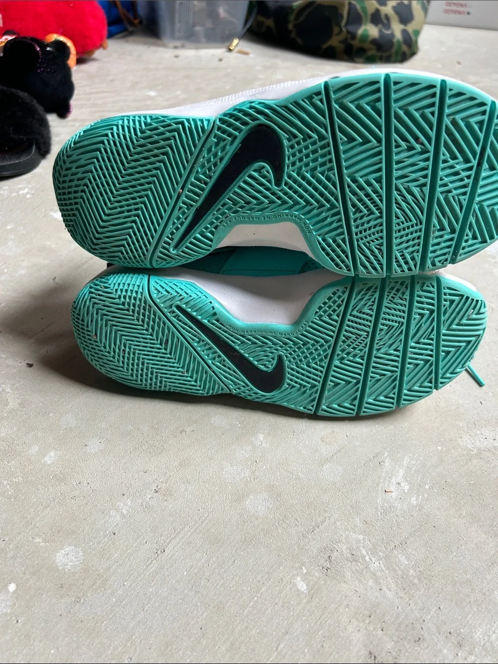 Nike Kids Turquoise/Black Strap Basketball Sneakers